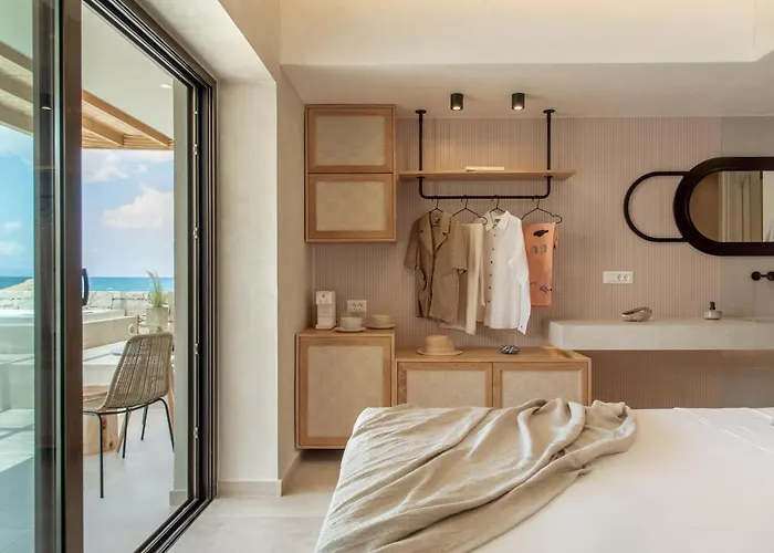 Esperanto Seafront Suites